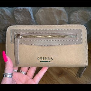 Guess Wallet